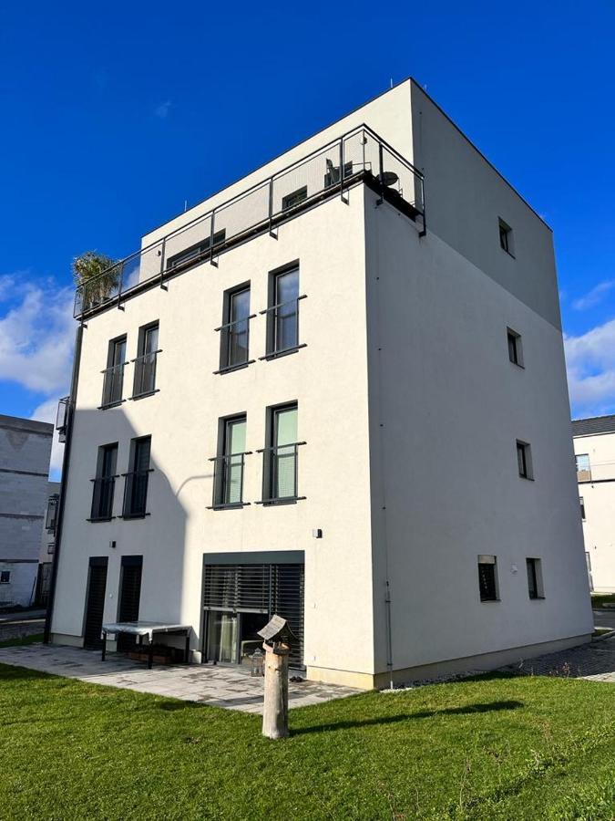 Apartman Eden Roznov pod Radhostem Exterior foto